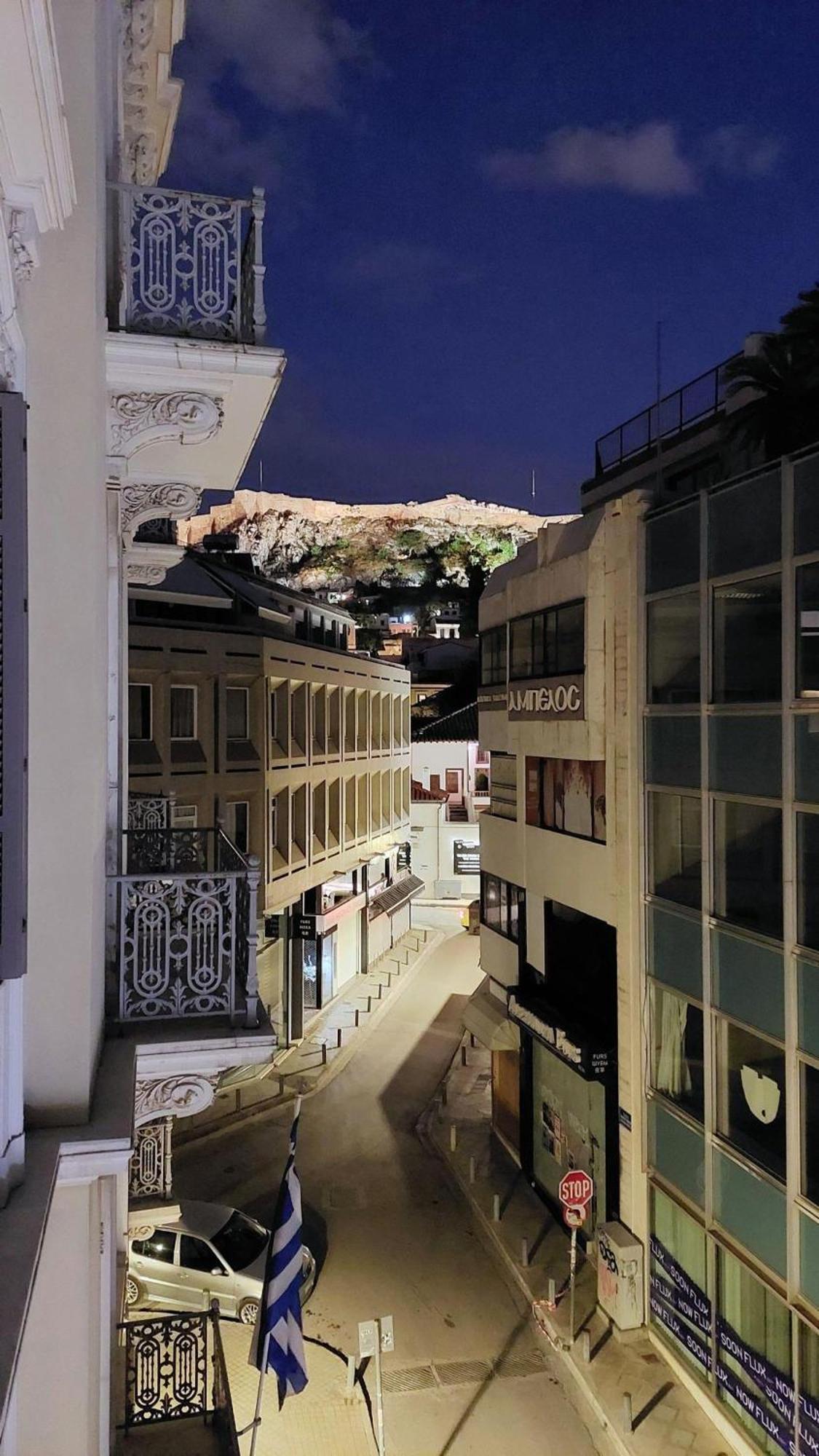 Elegant Apartment Under The Acropolis アテネ エクステリア 写真