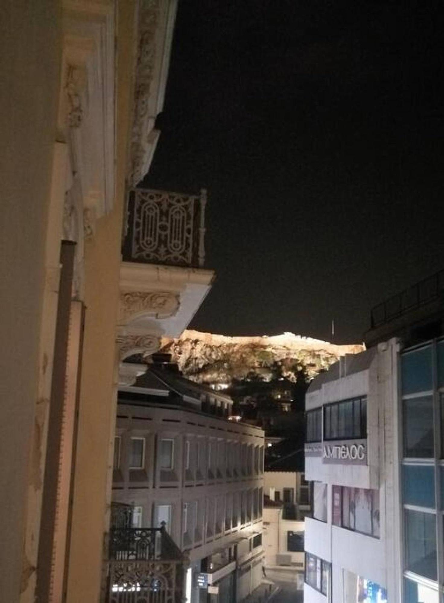 Elegant Apartment Under The Acropolis アテネ エクステリア 写真
