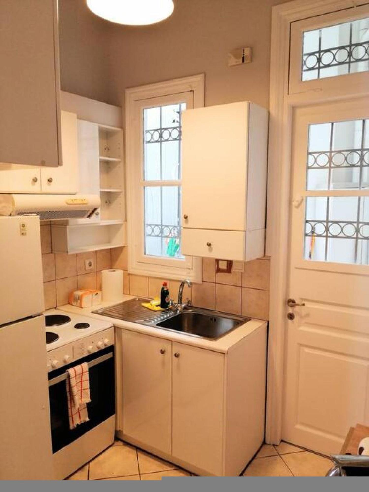 Elegant Apartment Under The Acropolis アテネ エクステリア 写真